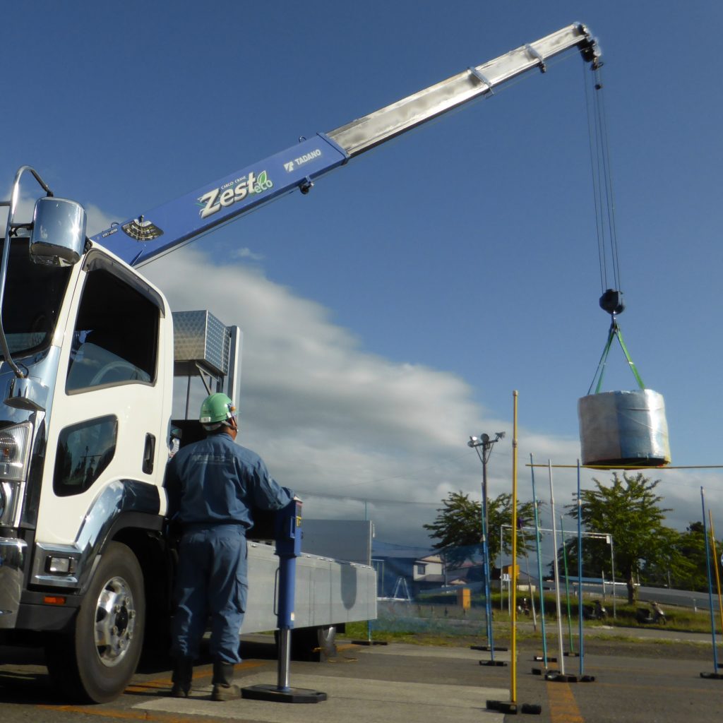 小型移動式クレーン運転技能講習 つり上げ荷重５トン未満 青森建機スクール